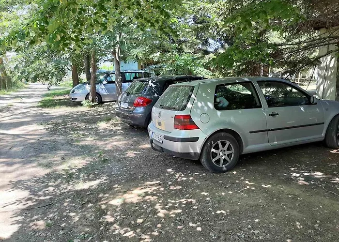 Бунгала,, Металик,, Шкорпиловци